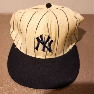 New York Yankee Baseball Hat